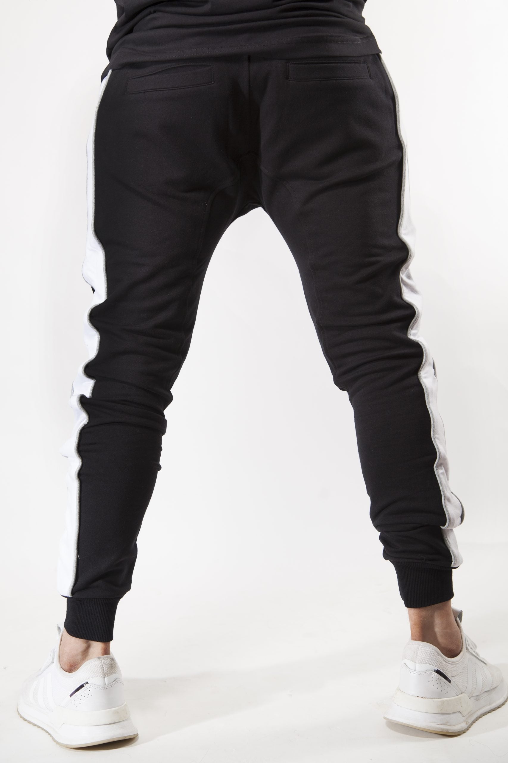 Plain Tapered Joggers in Black/White