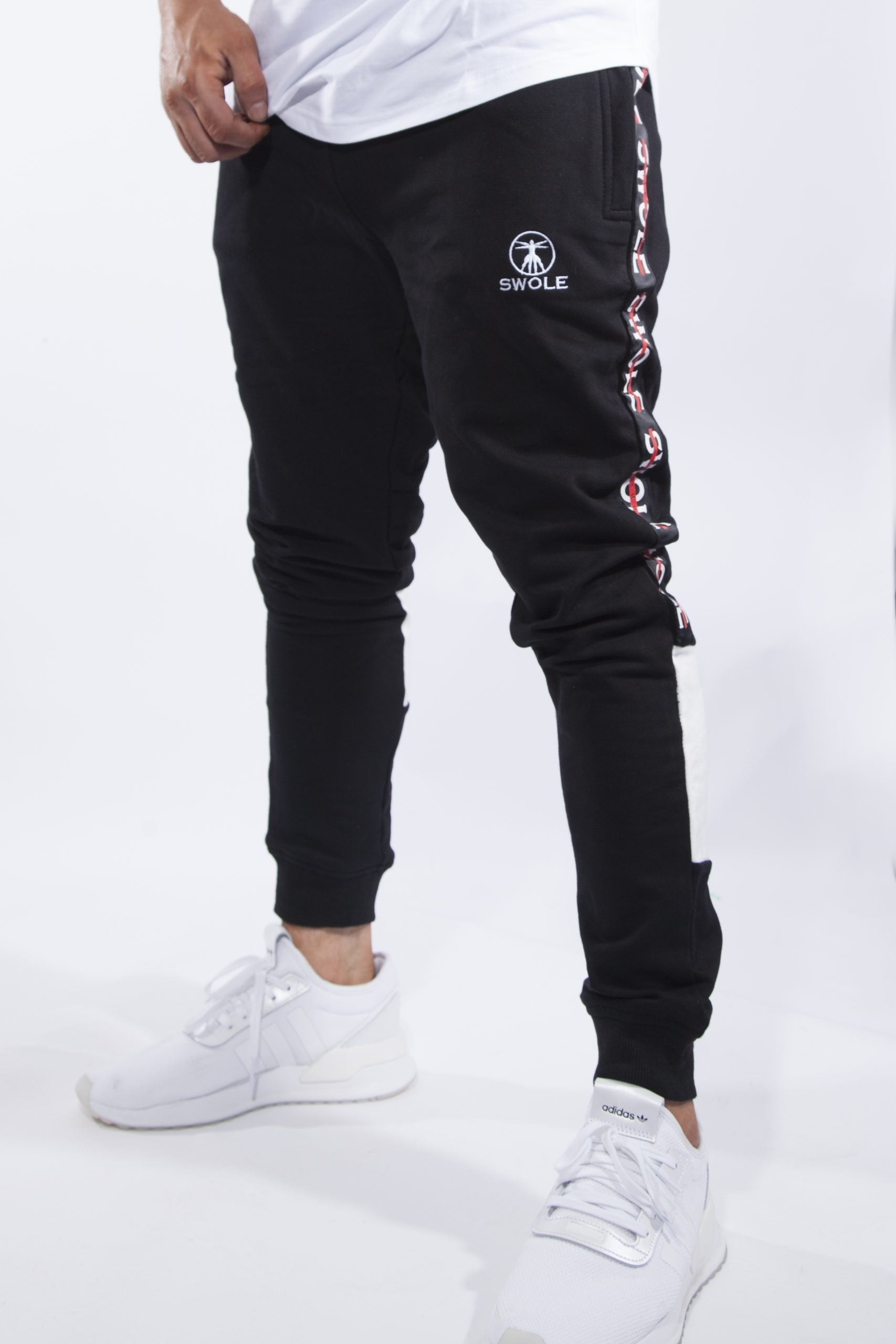 Swole Tapered Muscle Fit Joggers in Black