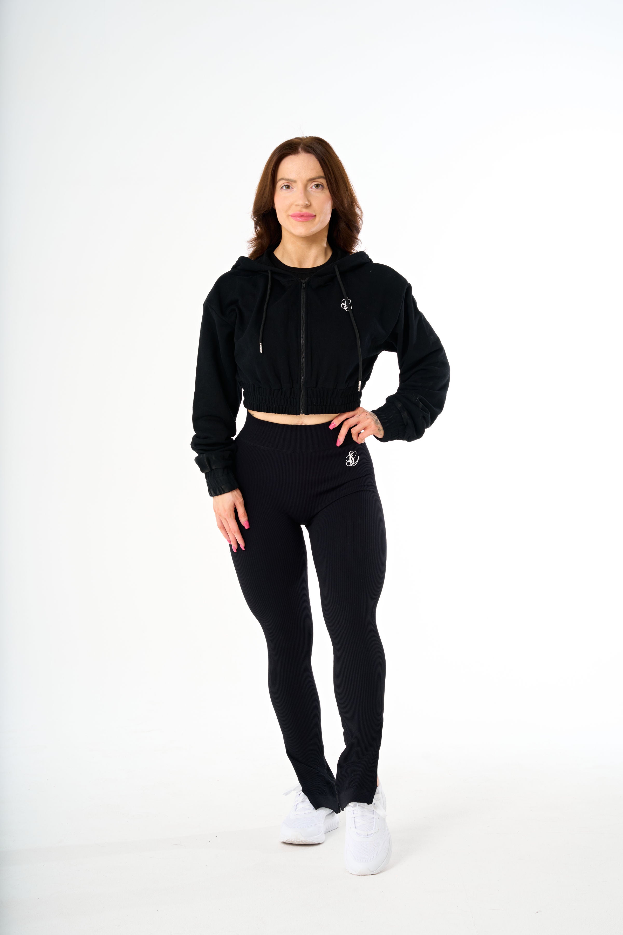 Cropped Zipped Hoodie in Black