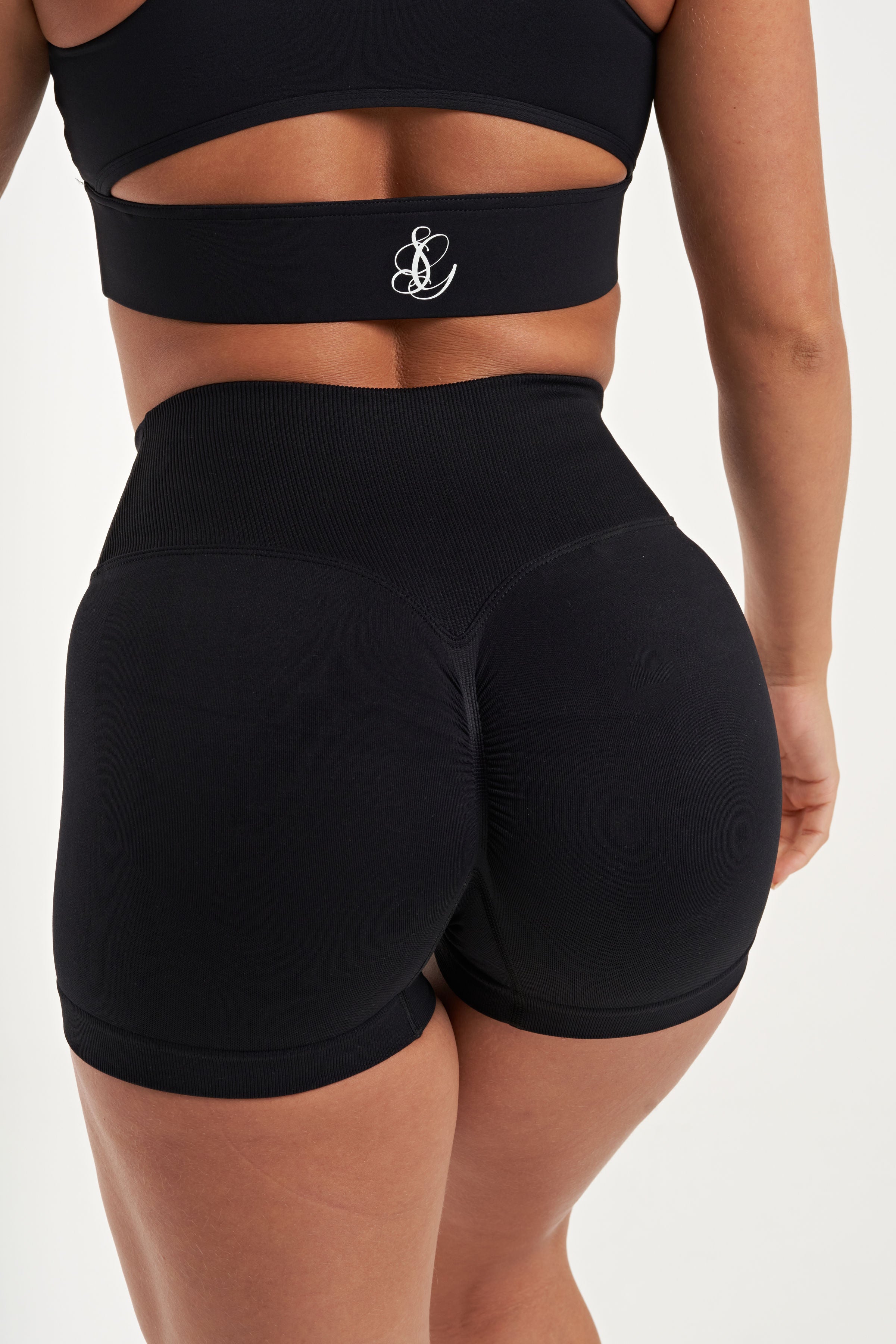 Day-to-day Scrunch Bum Shorts in Black