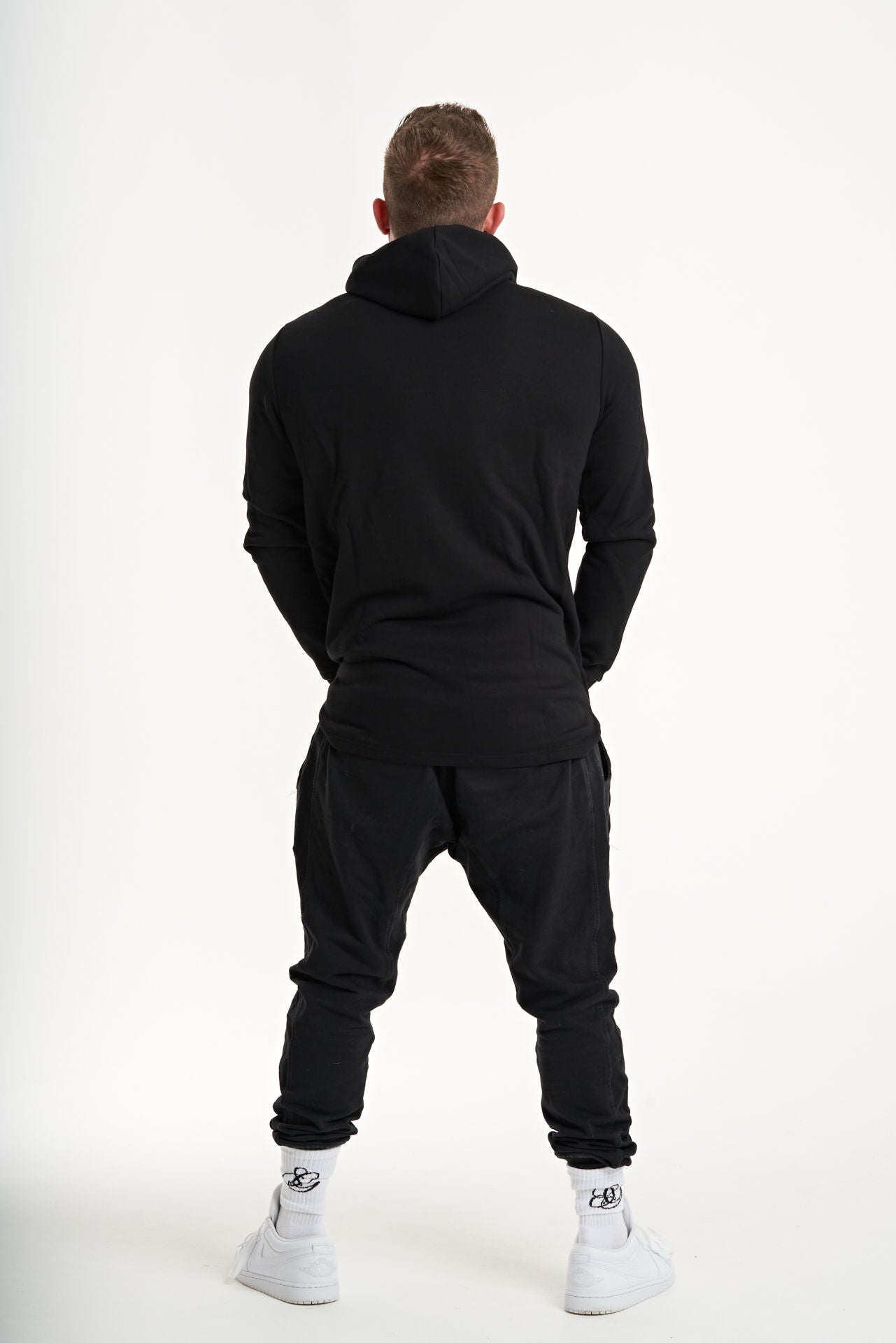 Swole Tapered Muscle Fit Hoodie in Black